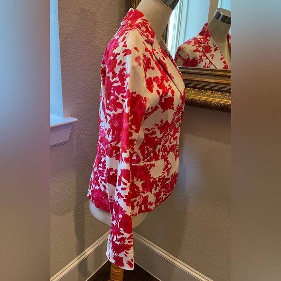 7th Avenue New York & Company Suiting Collection Magenta and Cream Floral Jacket - Picture 4 of 8